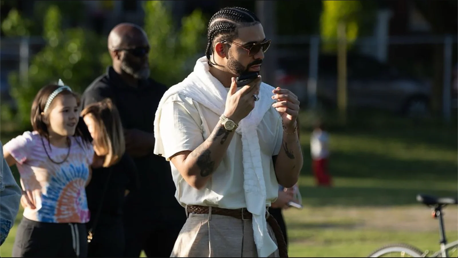 Drake Reveals Massive Sports Betting Losses: ‘Gotta Share the Other Side of Gambling’